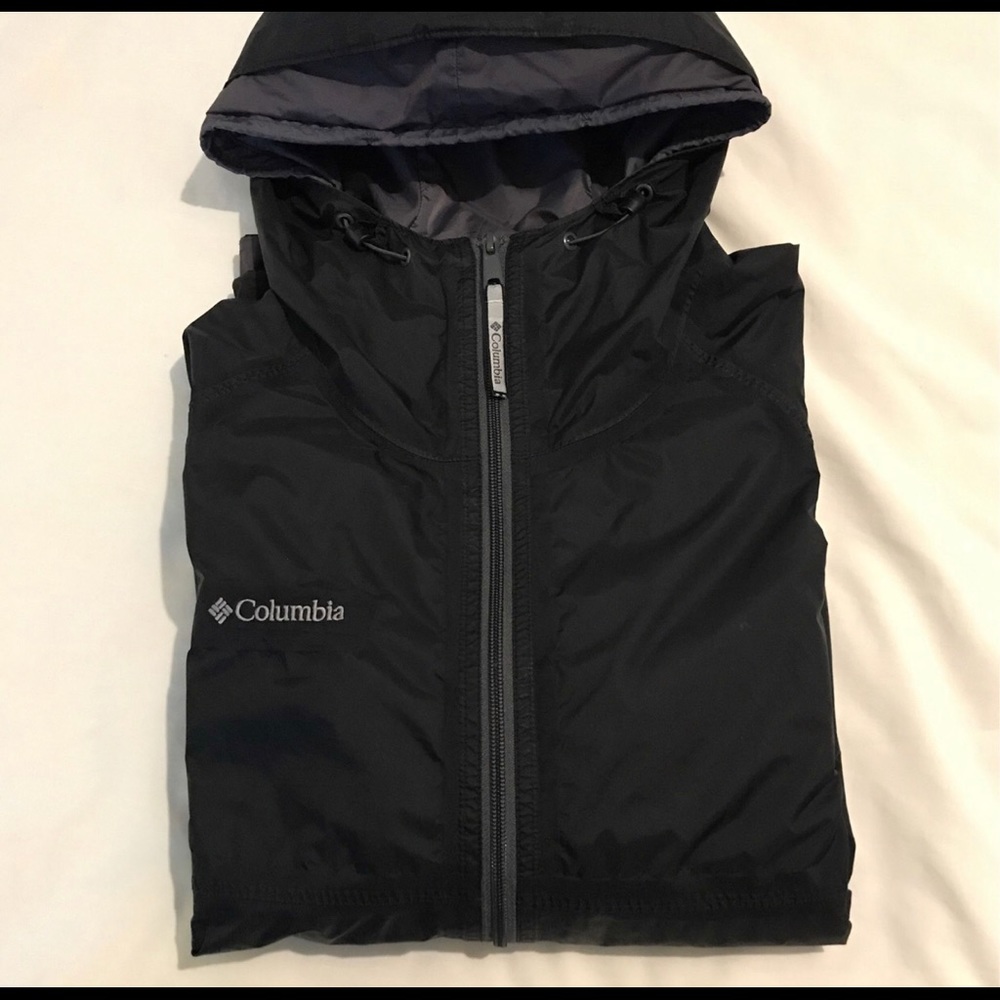 Adult men, Large hooded Columbia rain jacket